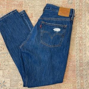 Levi’s 501 Skinny Straight Leg medium wash jeans